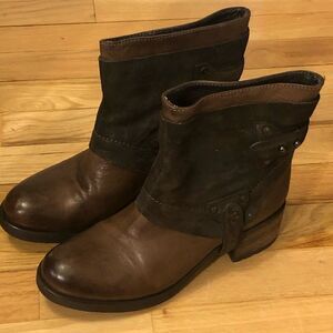 Vera Wang Sz 7 Brown Leather Ankle Boots